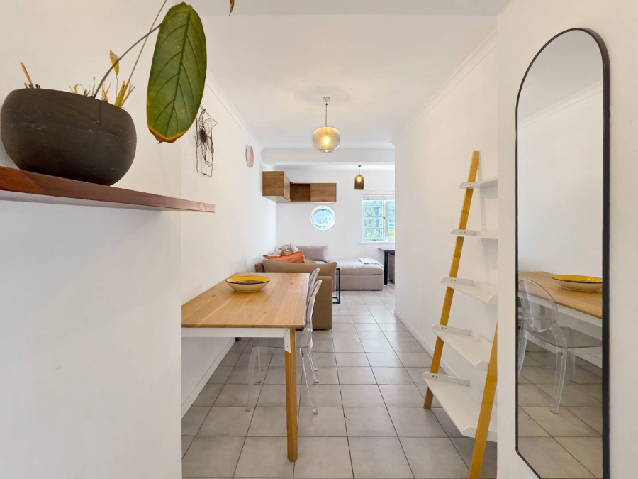 To Let 1 Bedroom Property for Rent in Sea Point Western Cape